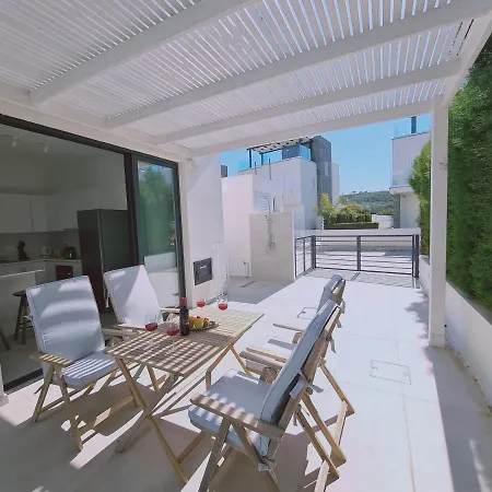 Sunshine Aura Semesterbostad Protaras